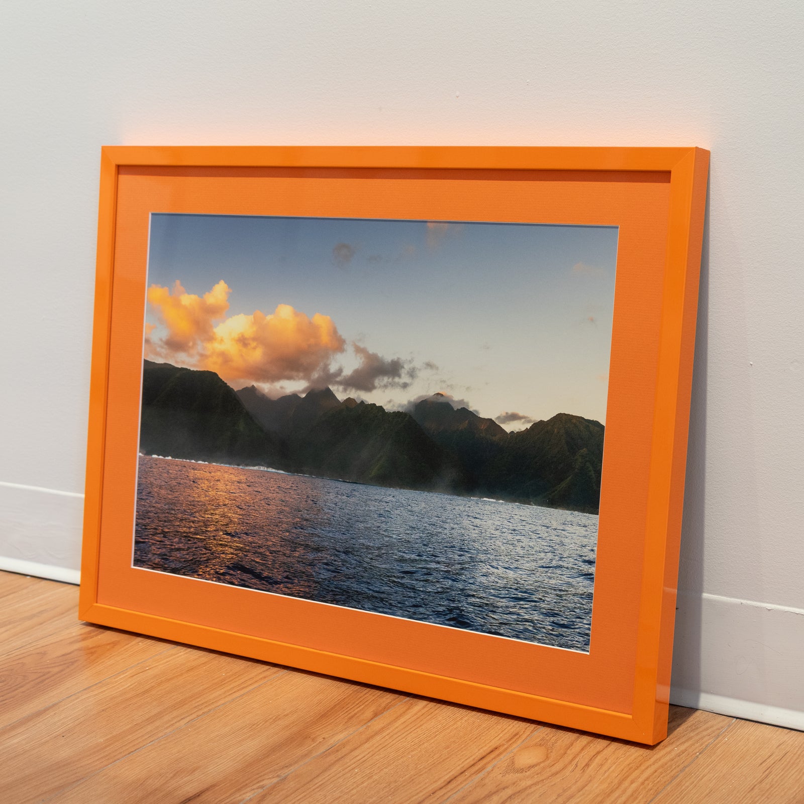 Montagnes du Pacifique - Cadre galerie (18x24 pouces)