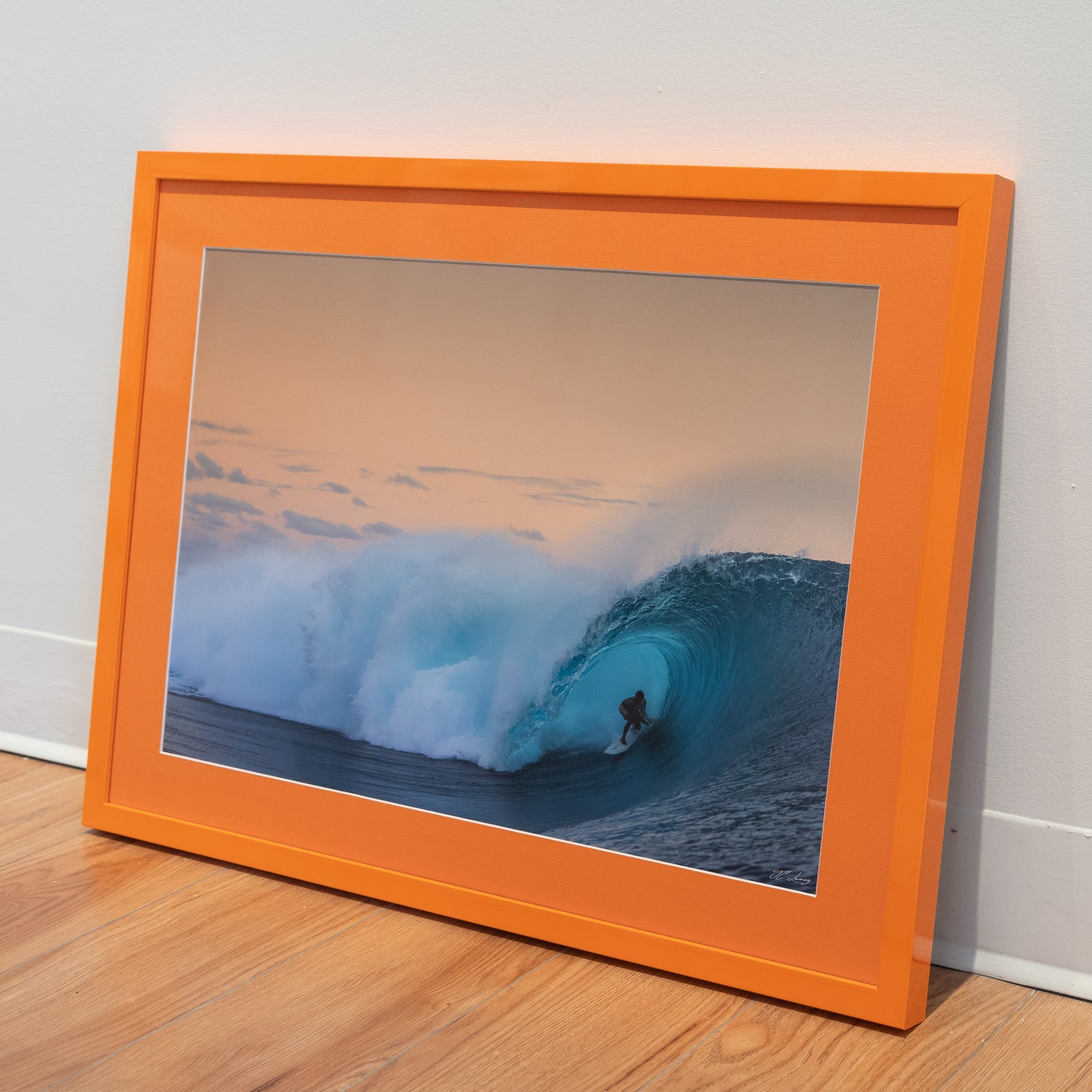 Dans la vague - Cadre galerie (18x24 pouces)