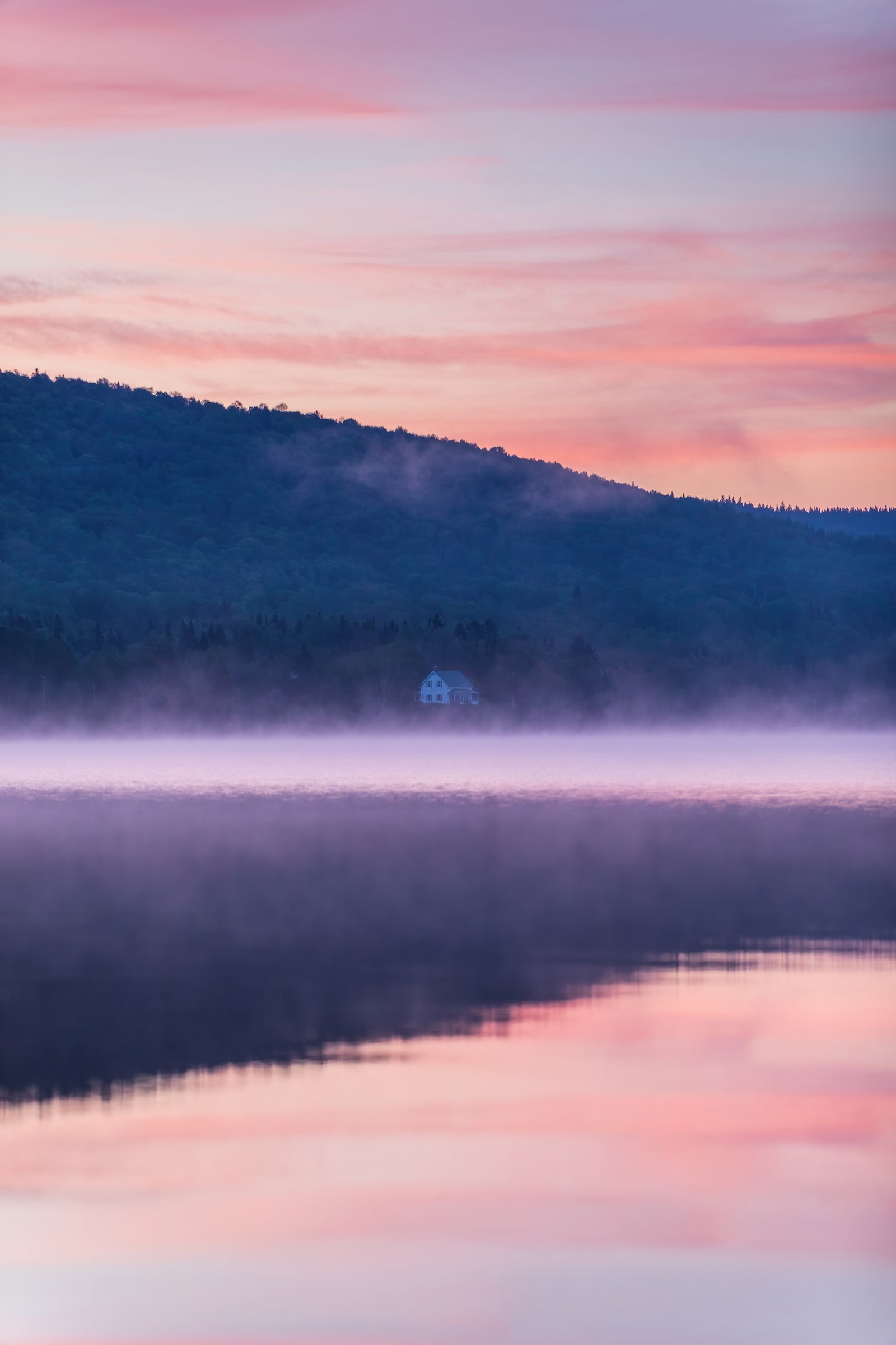 Maison dans la brume